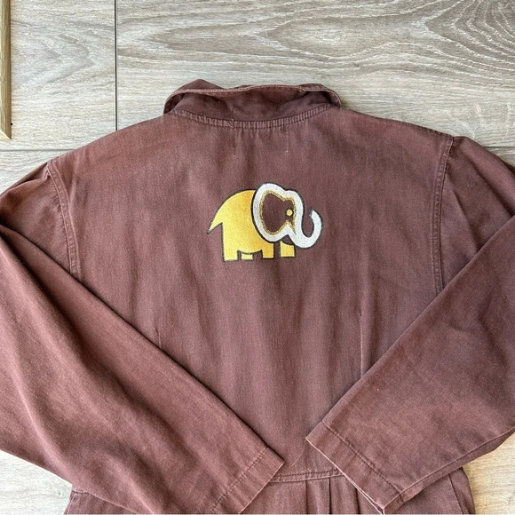 Vintage Brown Elephant Embossed Pattern Button Down Pleated Dress Made in Canada - Picture 14 of 16